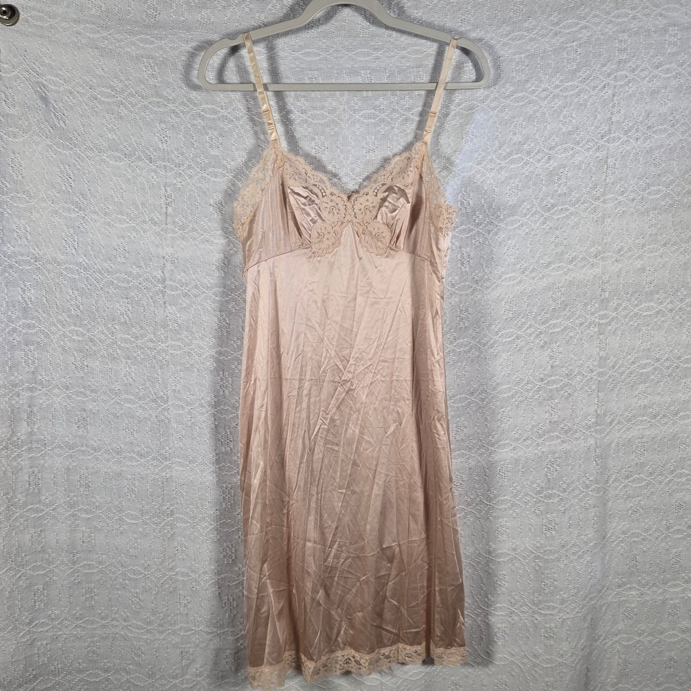 Vintage Vassarette Quintessence Lace Trim Full Slip Beige Antron Nylon Size 34F